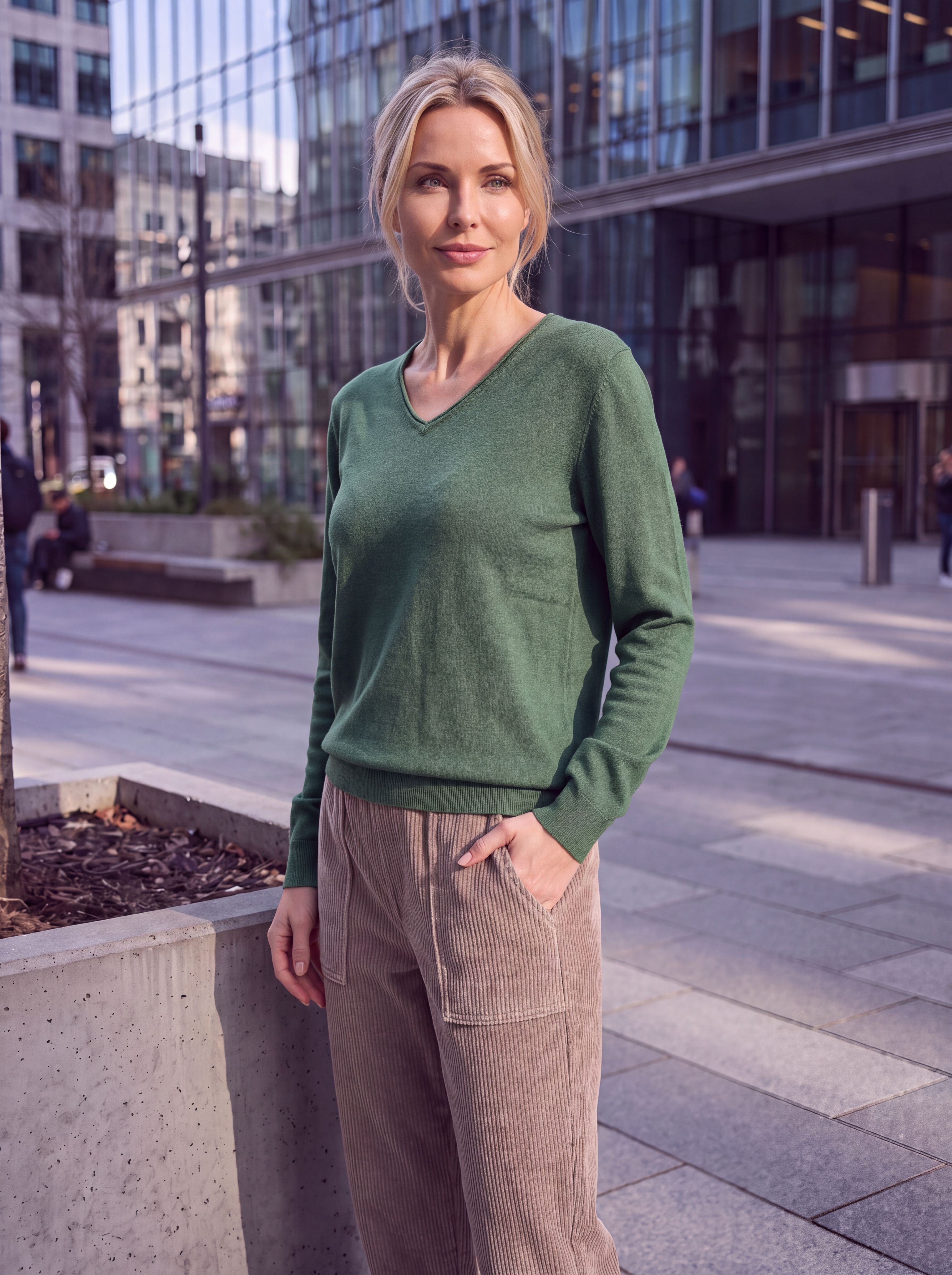 Dámsky pulóver s V-éčkovým výstrihom H.WINTER JADE GREEN zelená s.WEAR 5